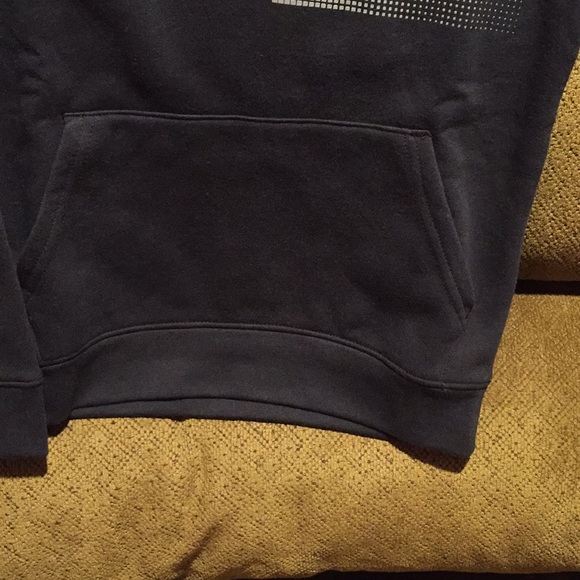 New Under Armour Boys Pull Over Hoodie Small . - Picture 4 of 4